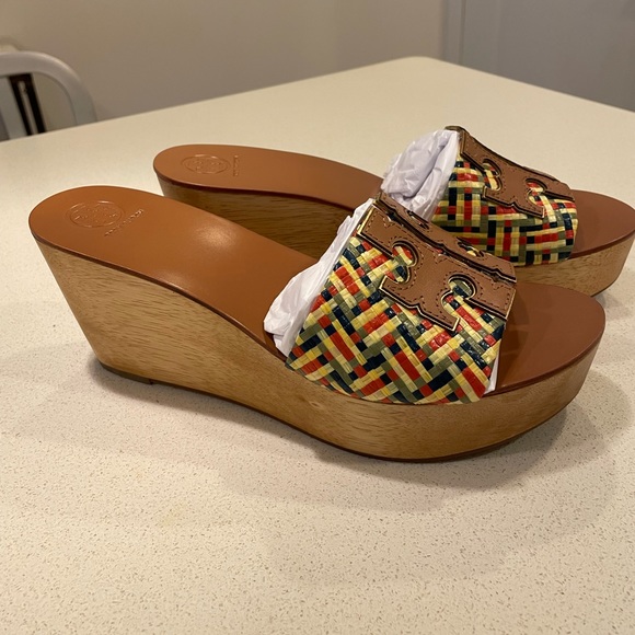 Tory Burch wedge sandal NWT box & dust bag. Leather & raffia. Size 8.5 - Picture 3 of 9
